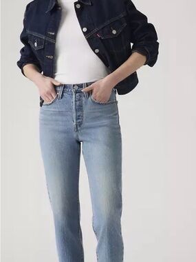 Levi's Wedgie Light Blue High-Rise Straight Jeans — Women's
